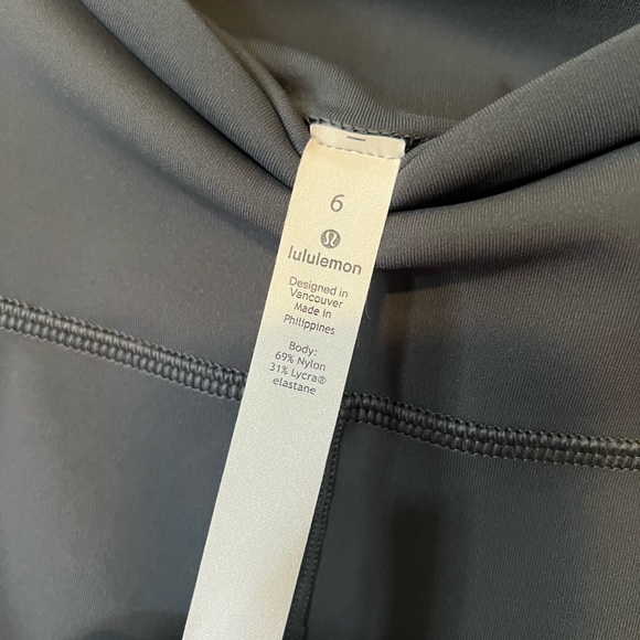 Lululemon Align high rise crop 23” - Picture 3 of 4